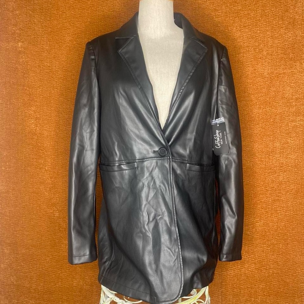 NWT Coffee Shop New York Black Faux Leather Minimalist Contemporary Coat, Size L
